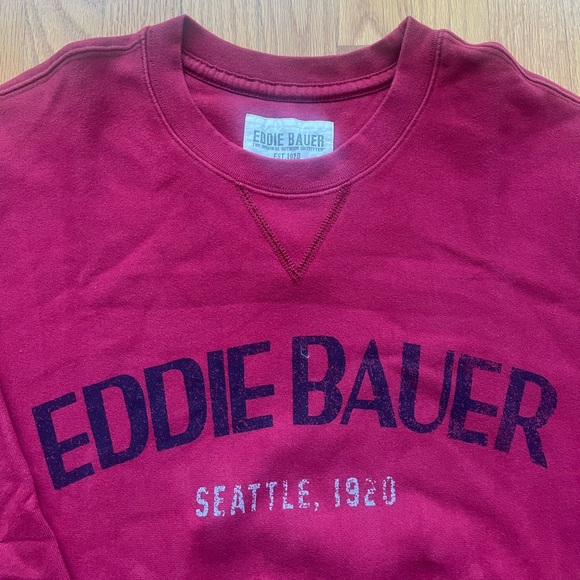 Red Eddie Bauer sweatshirt - Picture 4 of 5